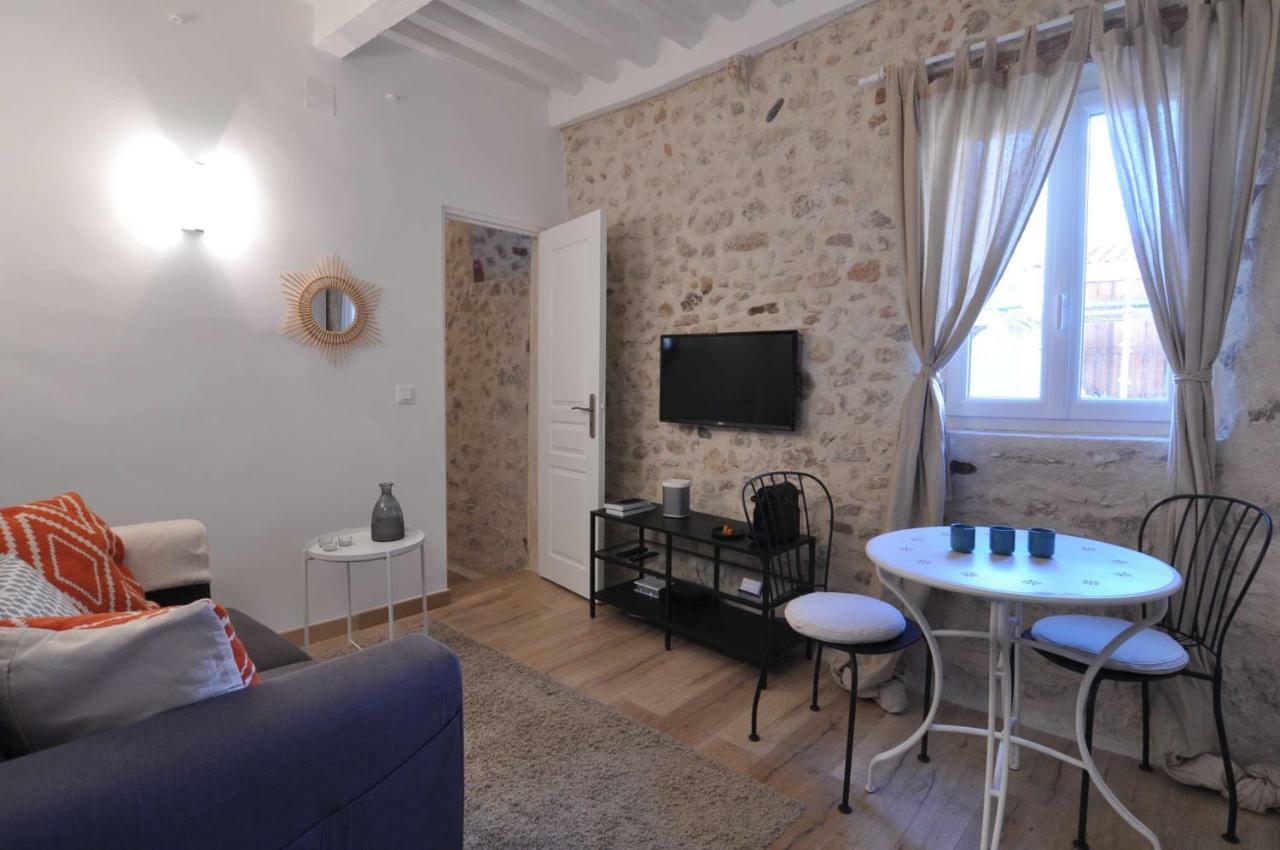 Beautiful One-Bedroom Apartment - Picasso 2 - StayinАнтиб Экстерьер фото
